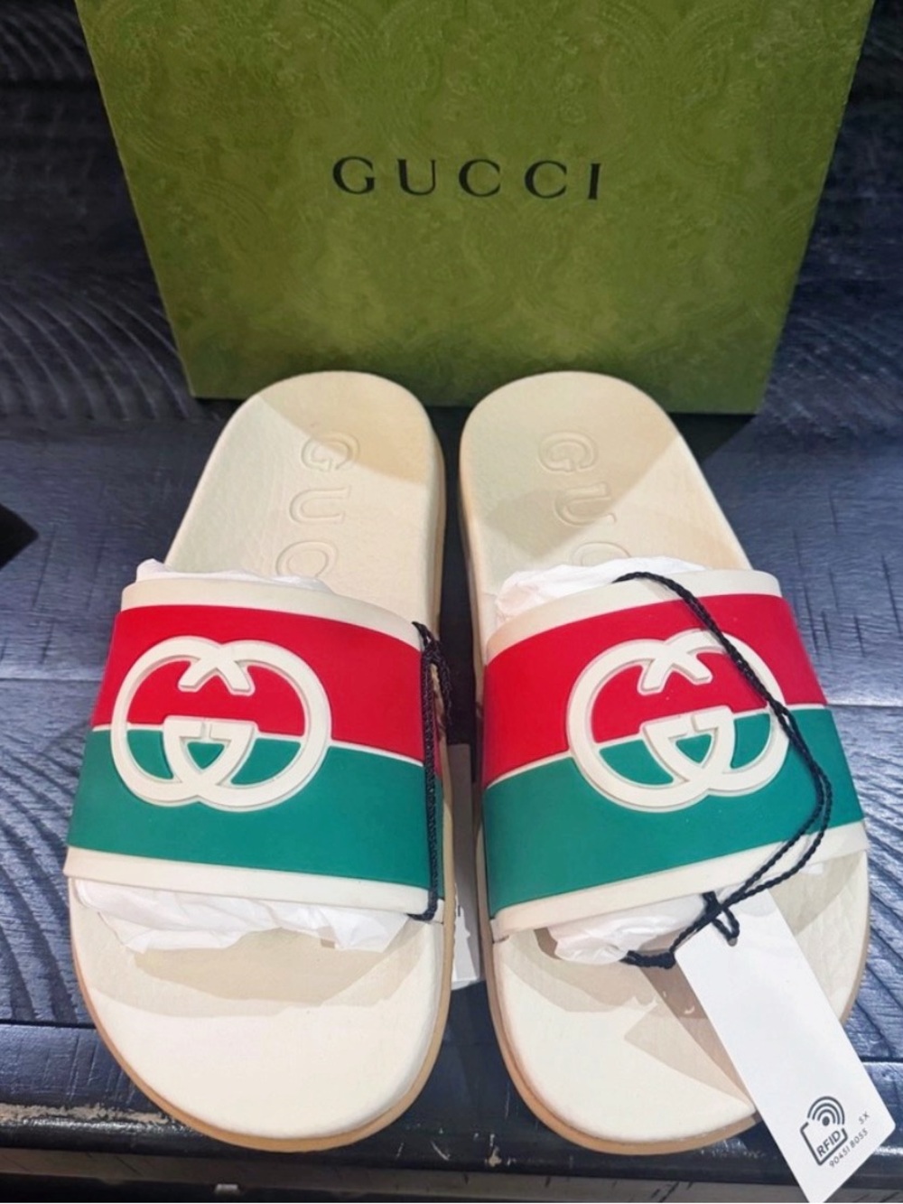 Authentic Gucci NWT JFA00 Interlocking GG Slides / Sandals Size EU 37